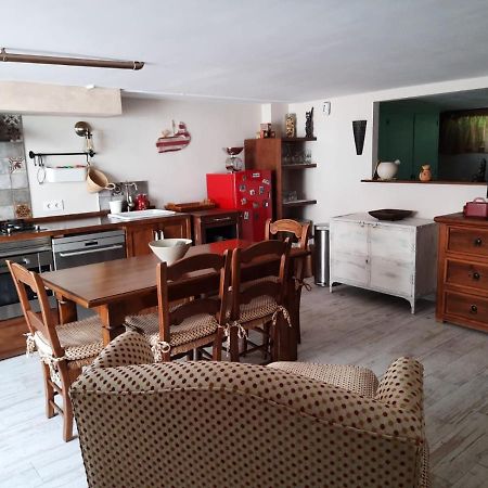 Un Apartamento Vacacional Con Detalles De Un Hogar 梅里那德奥拉菲 外观 照片